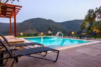 İnlice Köyü yepyeni modern müstakil villa
